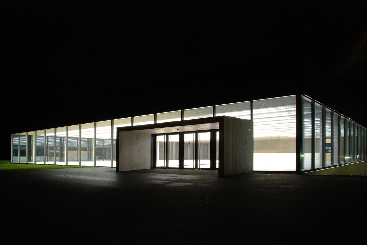 Fotografie Architektur, Mehrzweckhalle, Nacht